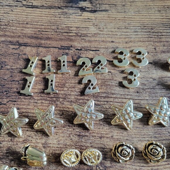 Button Assortment Gold White Mix Plastic Shank and Sew Through Mixed Lot of 50 - Picture 2 of 9